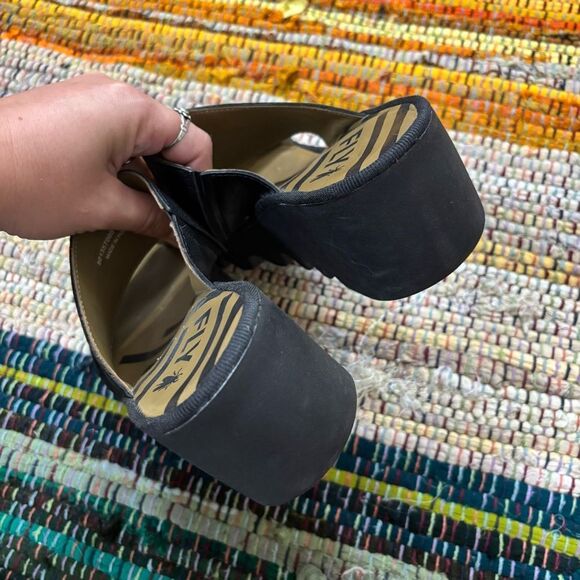 FLY LONDON size 6 // EU 37 Black Wedge Sandals BESY platform sandal EUC - Picture 5 of 11